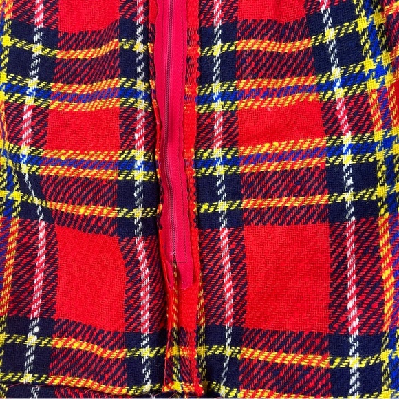 VINTAGE RED PLAID MINI SKIRT WAIST 11.5’’ LENGTH 17’’ - Picture 2 of 13